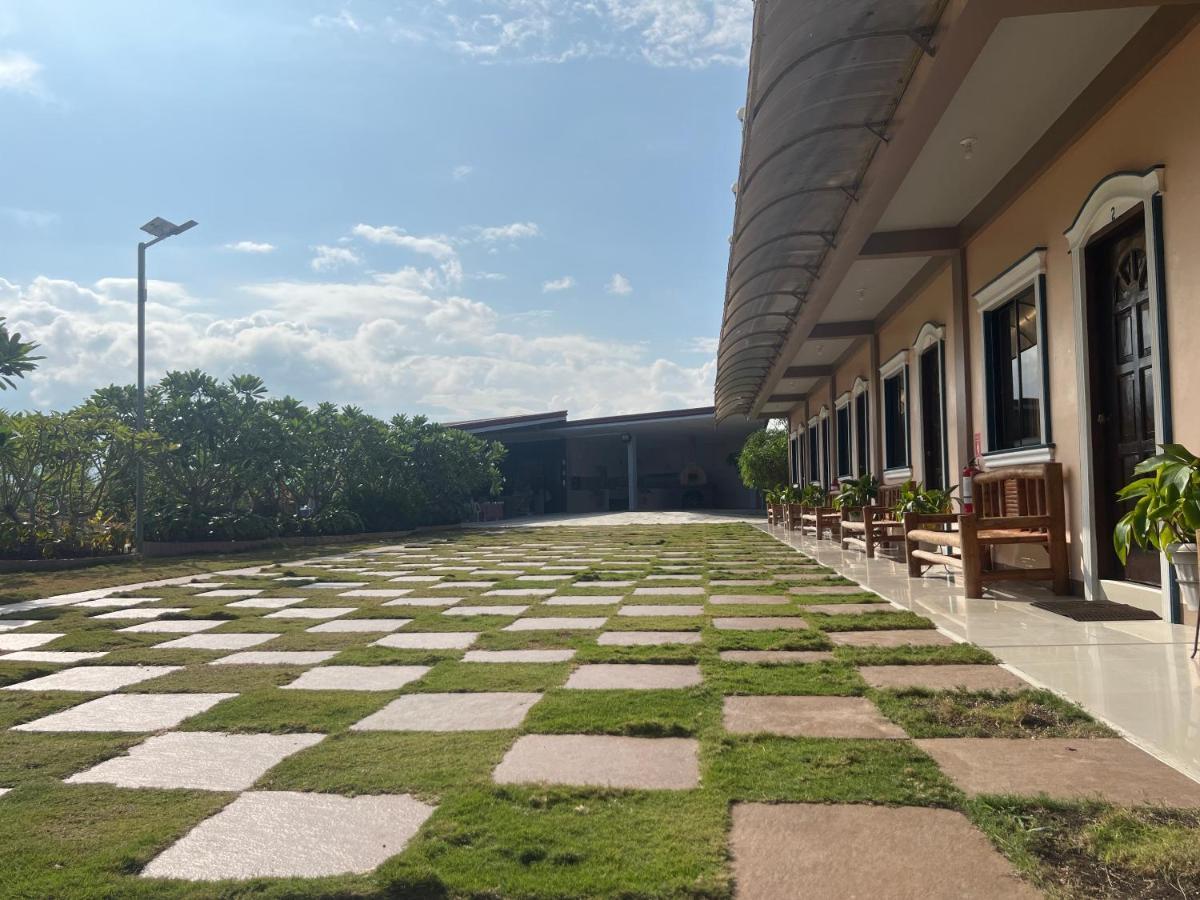 La Plumerias Moalboal Exteriér fotografie